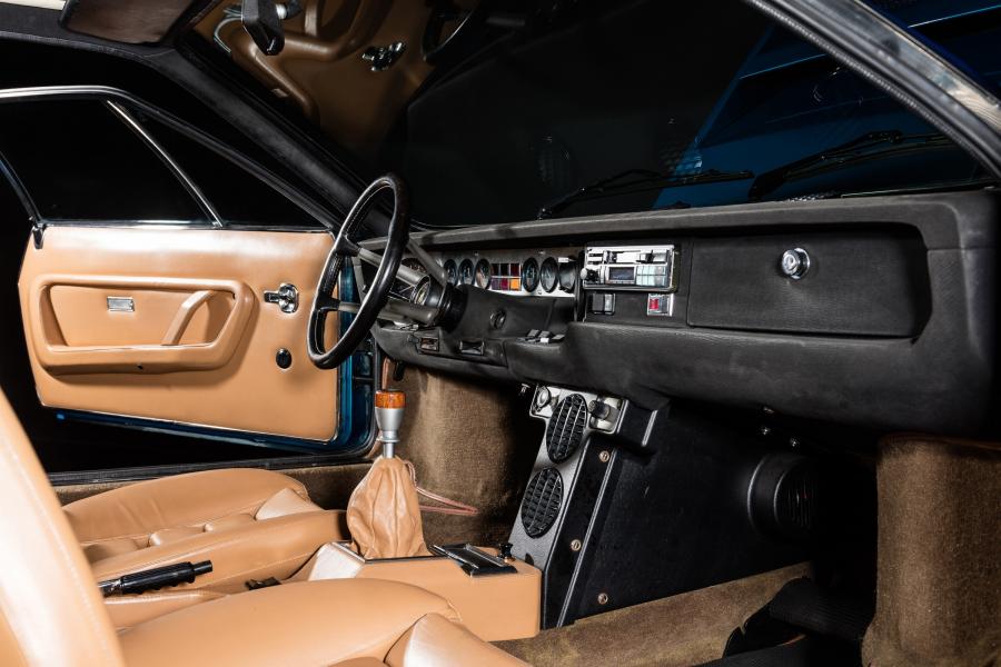 Интерьер Lamborghini Urraco P250 1972 года  (фото 5 из 18)